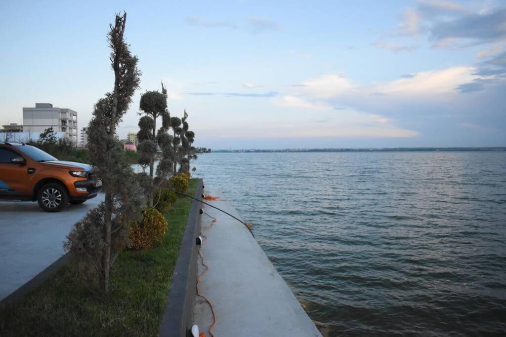 Apartment By The Lake With A View Mamaia Ngoại thất bức ảnh