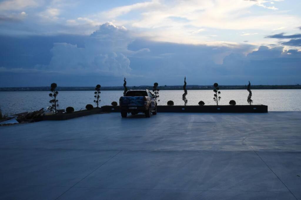 Apartment By The Lake With A View Mamaia Ngoại thất bức ảnh